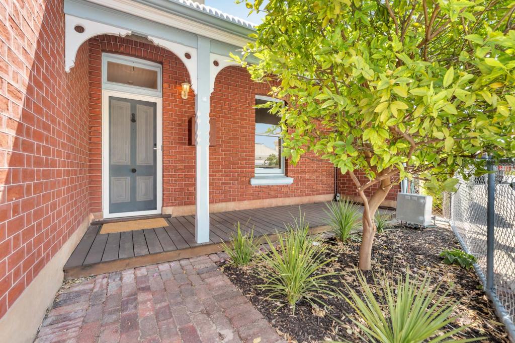 14 Burns St, North Fremantle, WA 6159