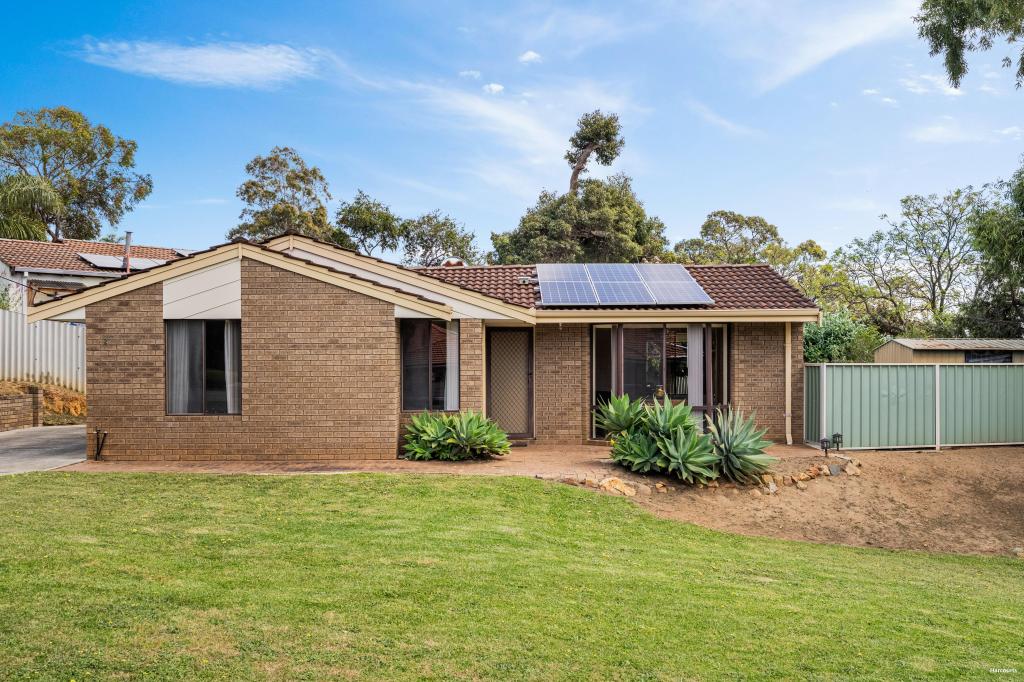 2 Crystal Ct, Mount Richon, WA 6112