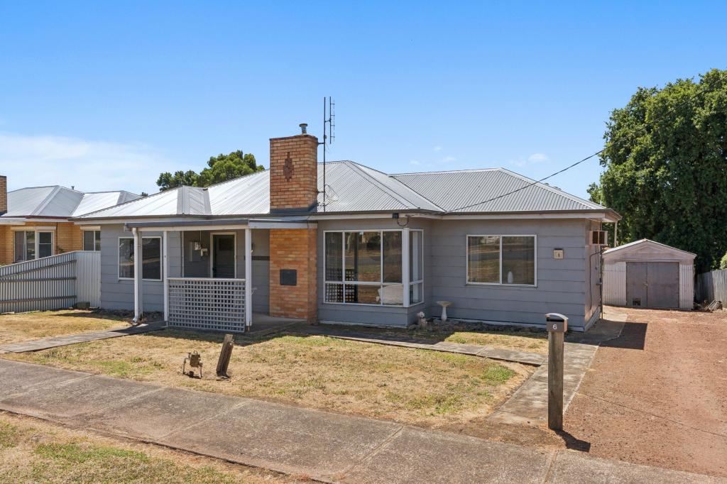 6 Silvester St, Cobden, VIC 3266