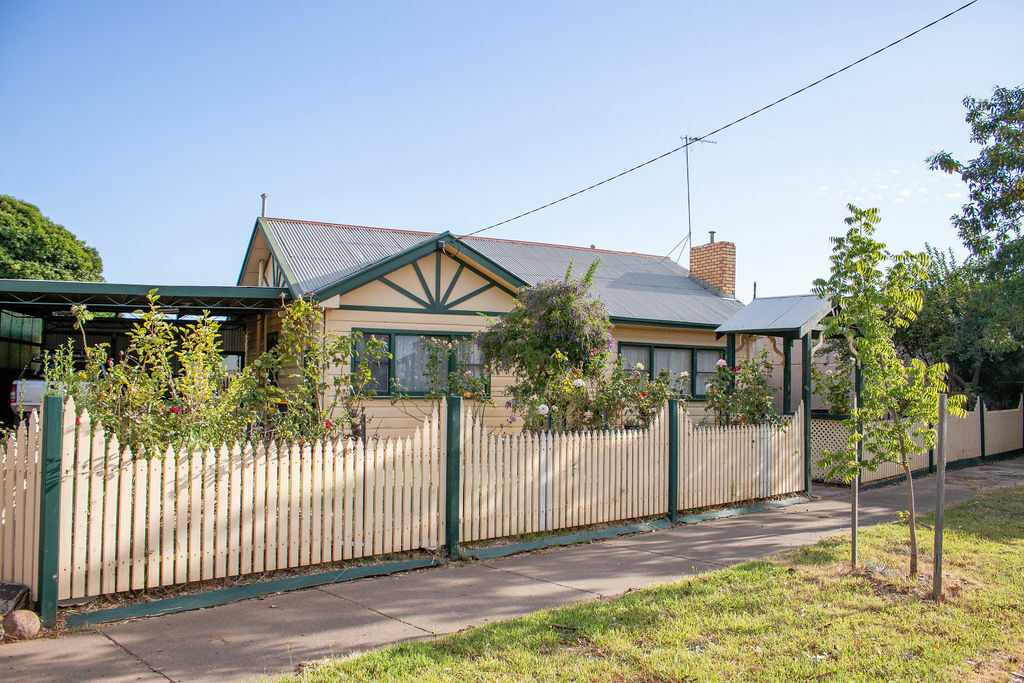 17 Ash St, Shepparton, VIC 3630