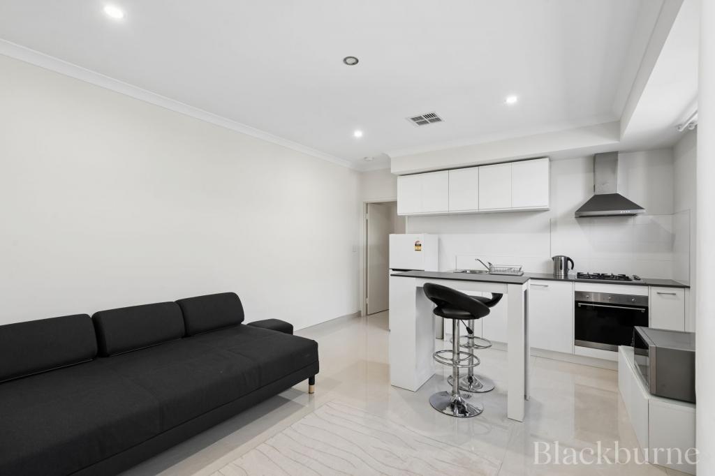 8a Bluegrass St, Treeby, WA 6164