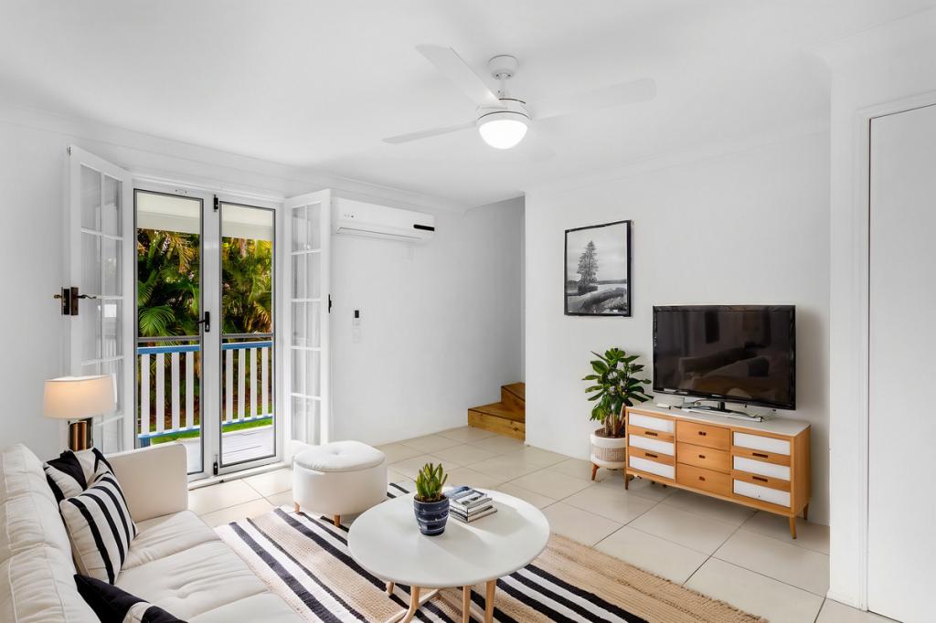 30b Robert St, Labrador, QLD 4215