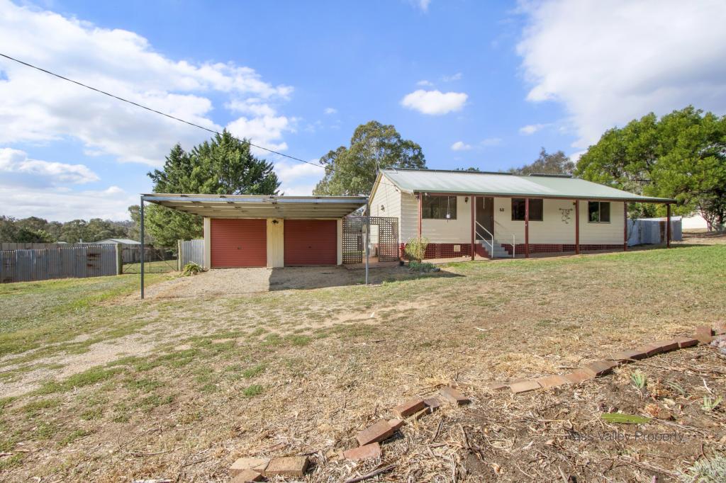 52 Camden St, Binalong, NSW 2584