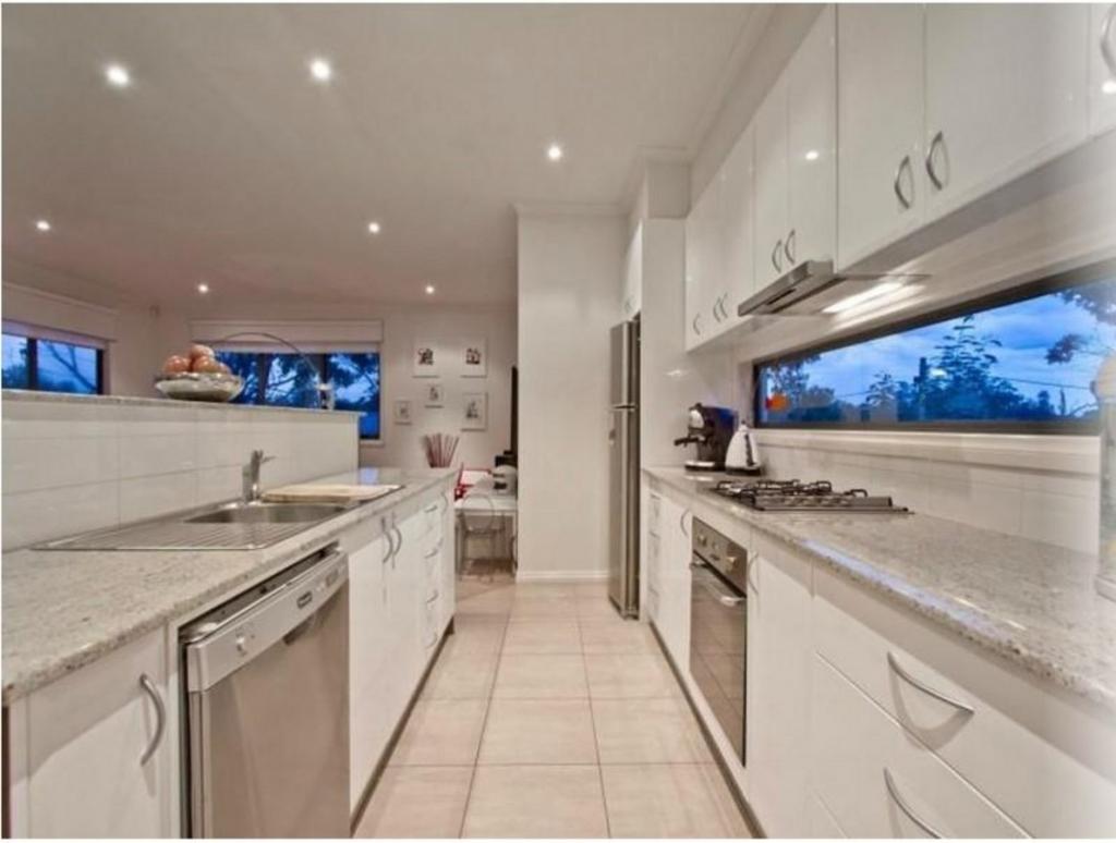 3 Nicholson St, Seaford, VIC 3198