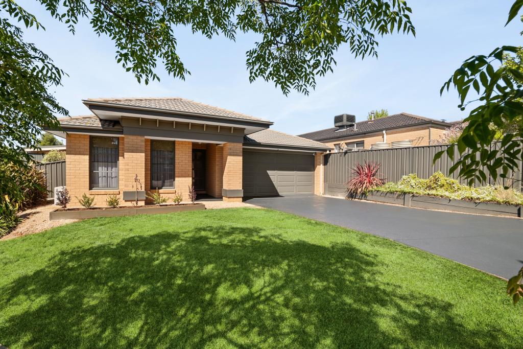 6 Blanche Cl, Kyneton, VIC 3444