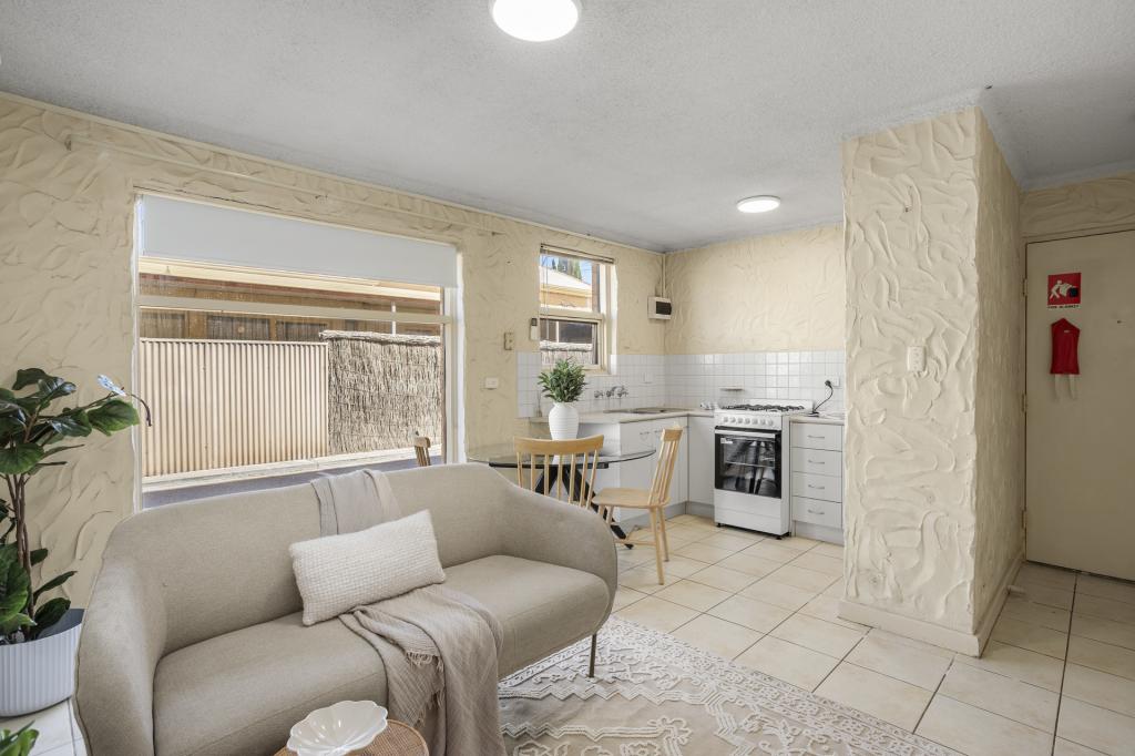 2/17 Adelphi Tce, Glenelg North, SA 5045