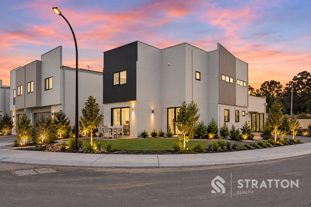 100 Verna Ct, Cockburn Central, WA 6164