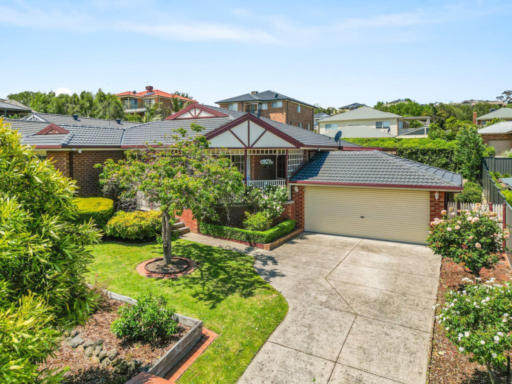 13 HIBBERD CT, BERWICK, VIC 3806