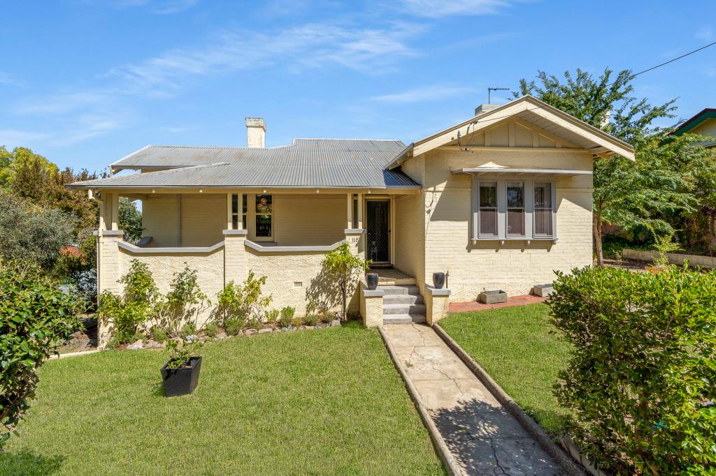 116 Fitzroy St, Cowra, NSW 2794