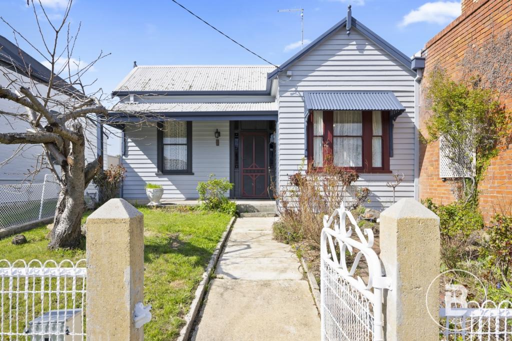 204 Neill St, Soldiers Hill, VIC 3350