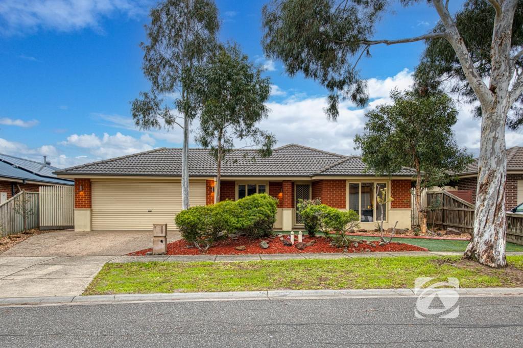 9 BEN HALL ST, CRANBOURNE EAST, VIC 3977