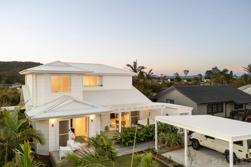 36 CAVES BEACH RD, CAVES BEACH, NSW 2281