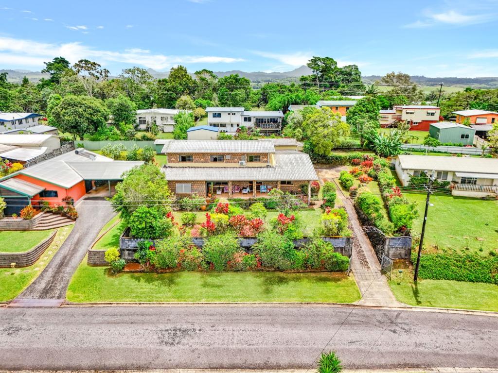 43 BELLA VISTA AVE, BELVEDERE, QLD 4860