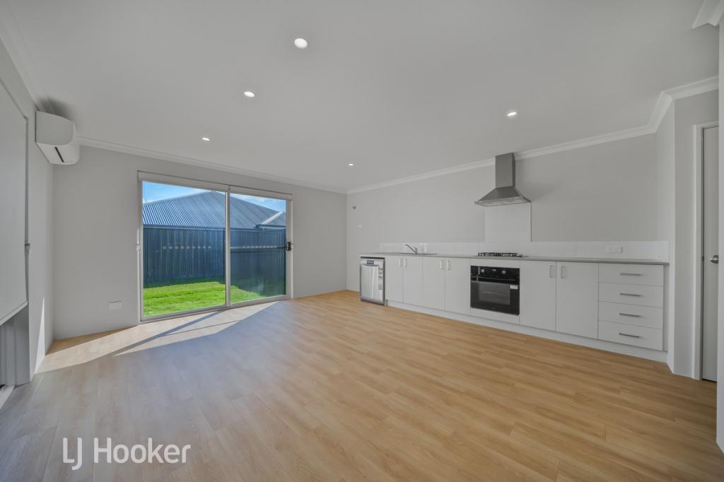 12a Hitter St, Yanchep, WA 6035