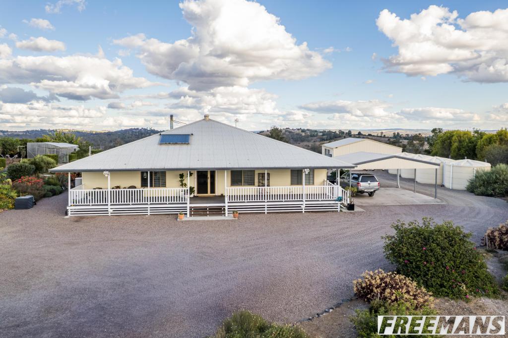 98 Cobby Rd, Glan Devon, QLD 4615