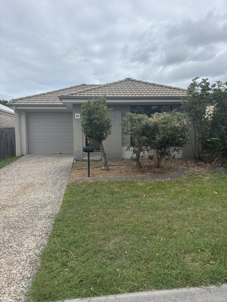 90 Daintree Cct, North Lakes, QLD 4509