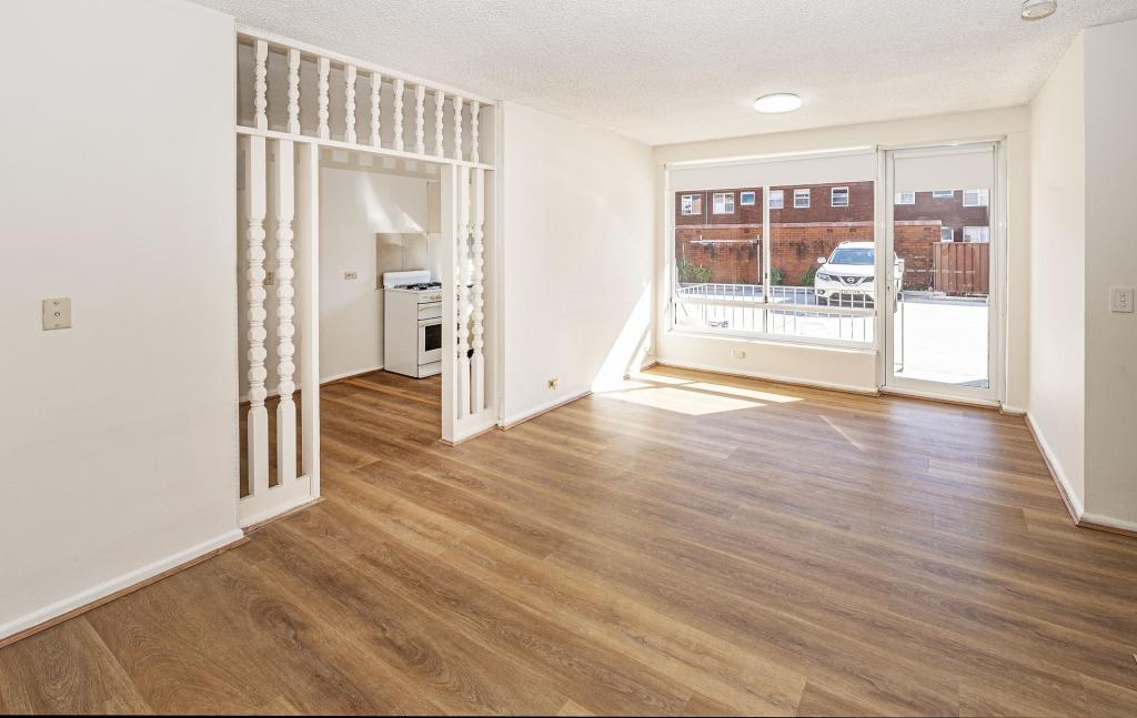 39 Mascot Dr, Eastlakes, NSW 2018