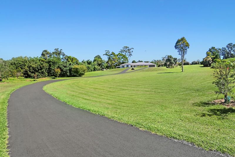 1b Esme St, Tamborine Mountain, QLD 4272