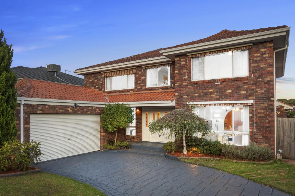 34 Madigan Dr, Glen Waverley, VIC 3150