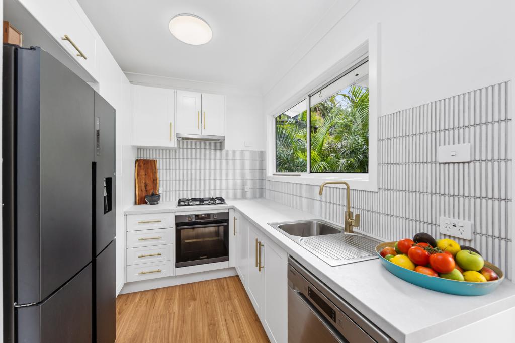 1/97 Lake Shore Dr, North Avoca, NSW 2260