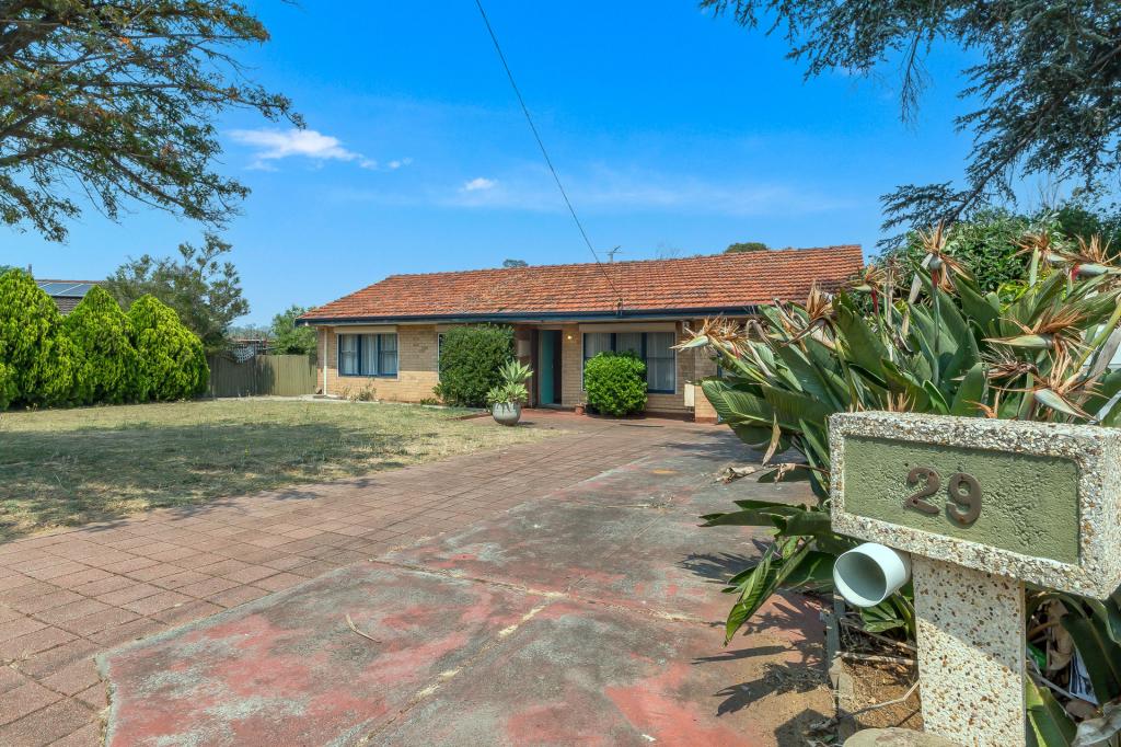 29 Banksia Rd, Camillo, WA 6111