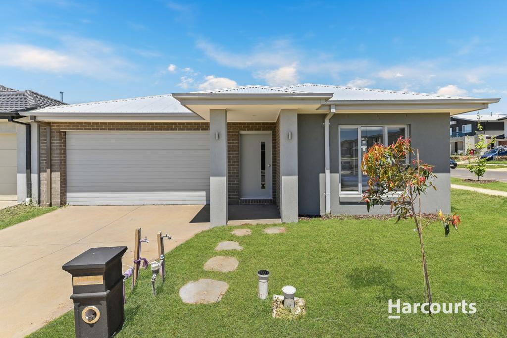 2 SALVIA WAY, CLYDE NORTH, VIC 3978