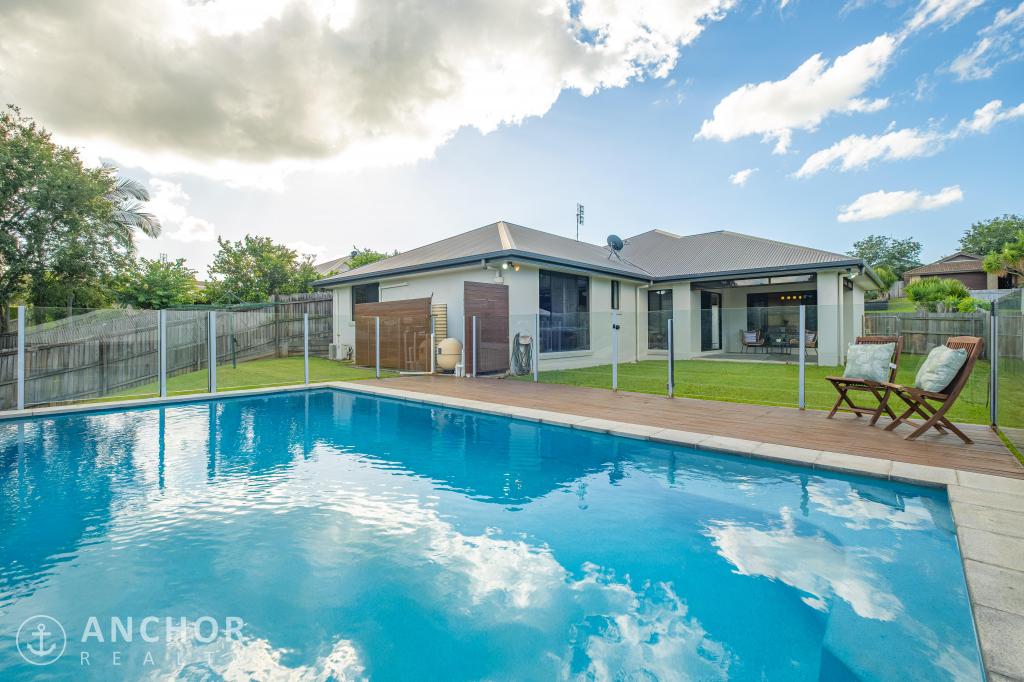 3 Parkview Cl, Southside, QLD 4570