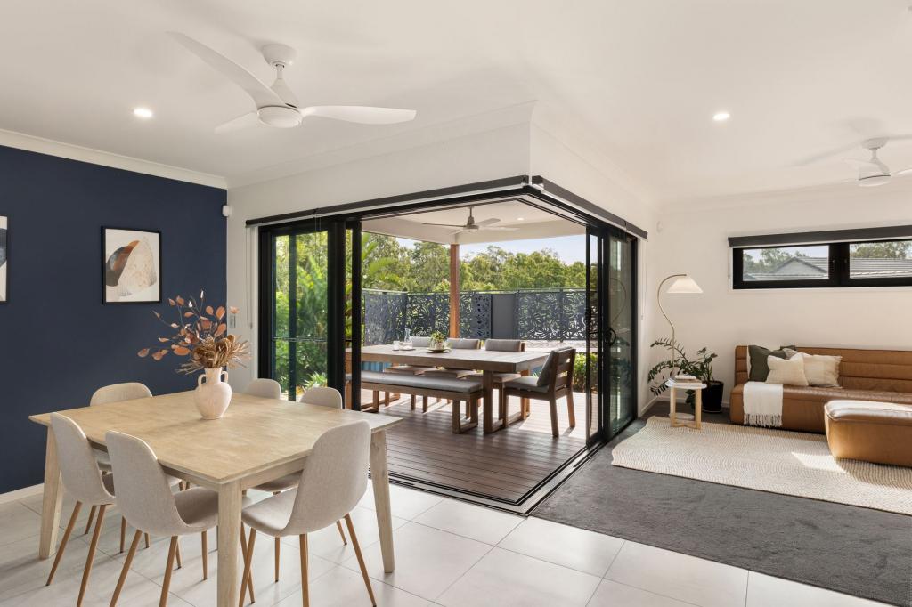 22 Mizen Pl, Holland Park West, QLD 4121