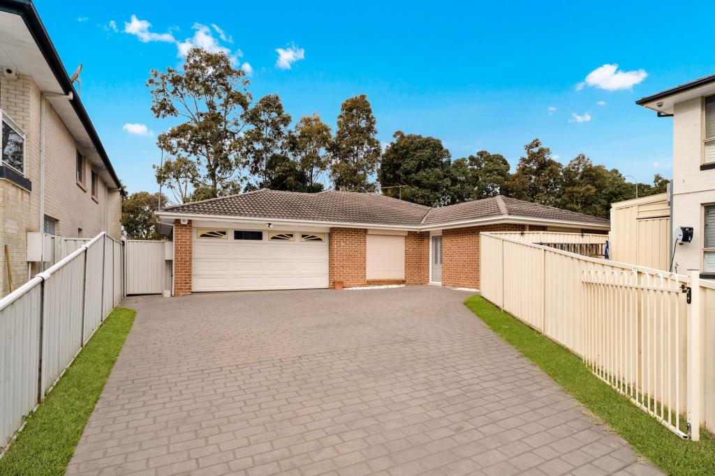 15 Bellerive Cl, West Hoxton, NSW 2171