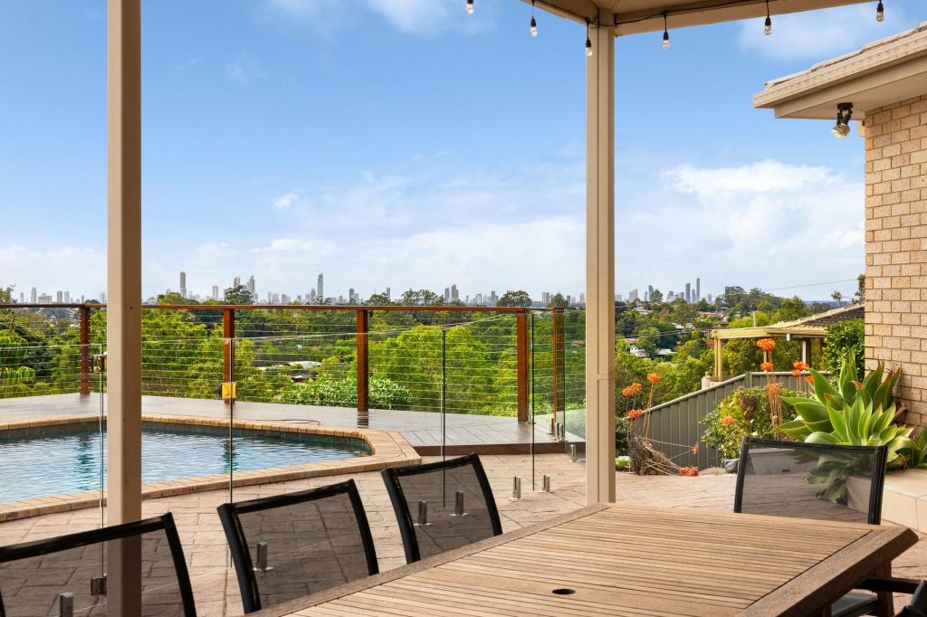 4 Nairn Ct, Highland Park, QLD 4211