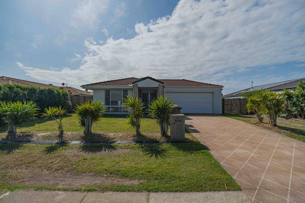 51 Lady Penrhyn Dr, Eli Waters, QLD 4655