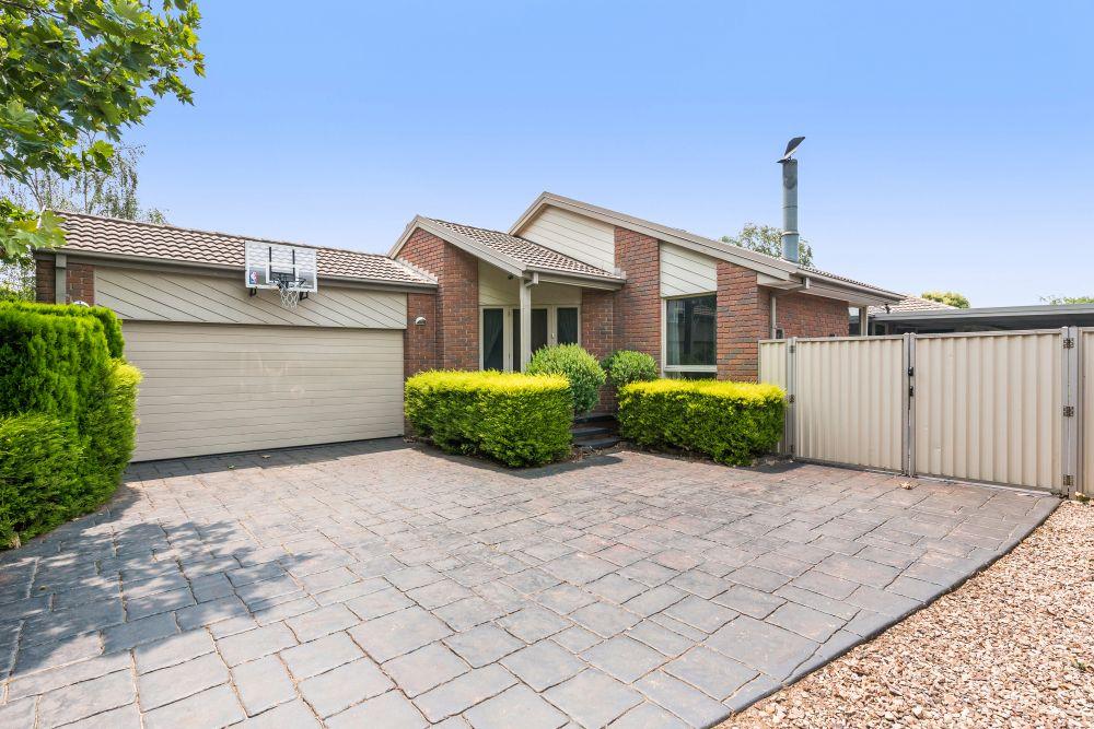 2 Mcfarlane Ct, Lysterfield, VIC 3156
