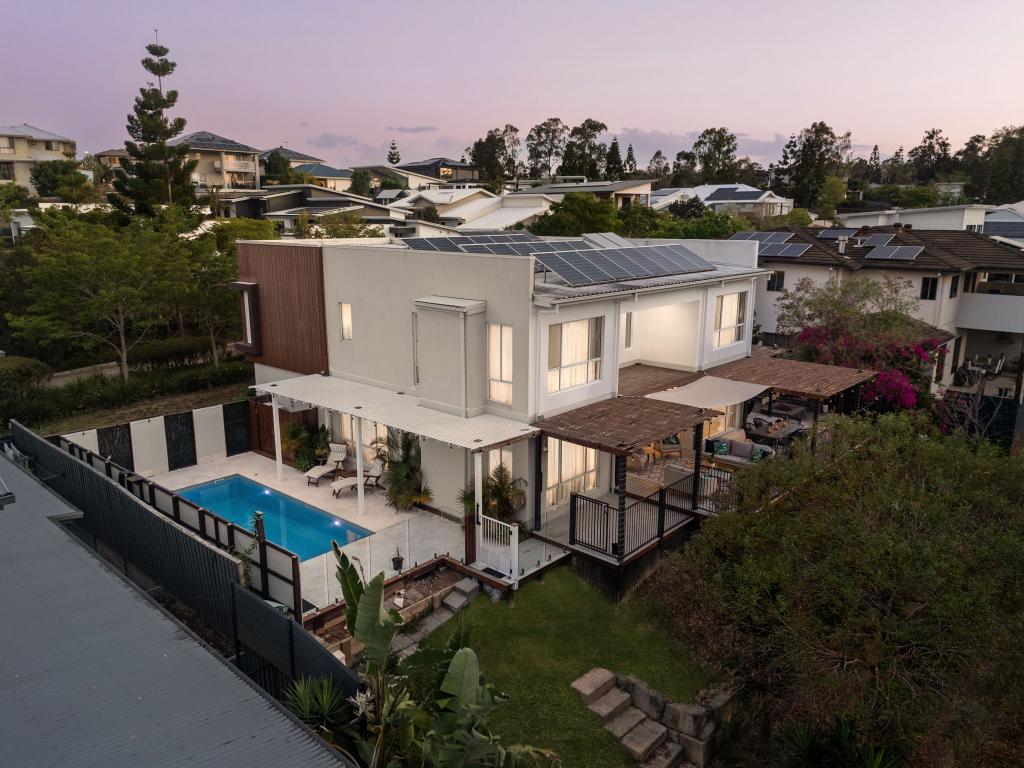 12 Lomandra Ct, Brookwater, QLD 4300