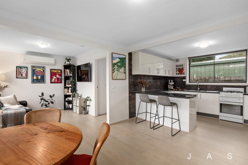 4/3 Oxford St, Newport, VIC 3015