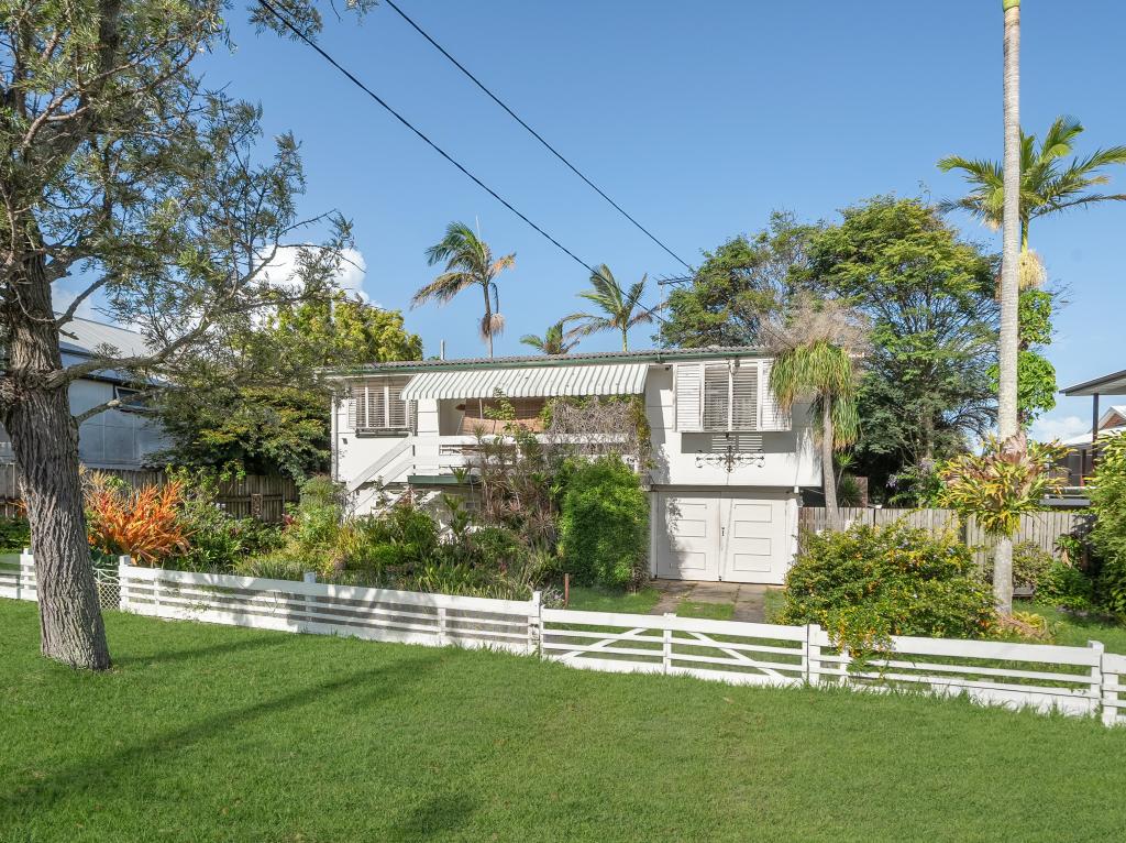 98 Kate St, Woody Point, QLD 4019