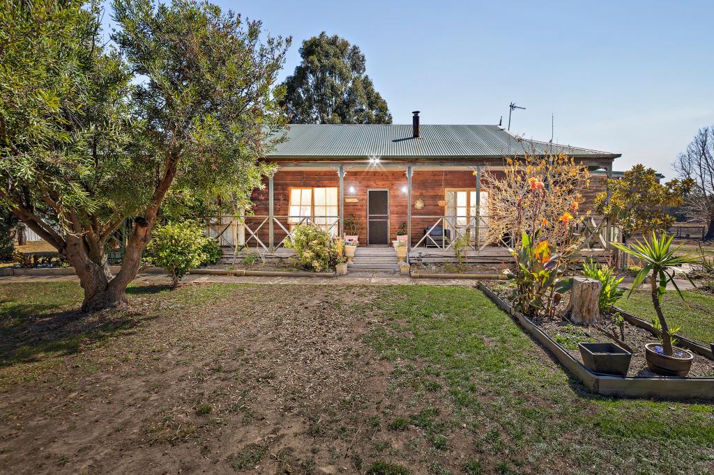 159 Drews Lane, Raglan, VIC 3373