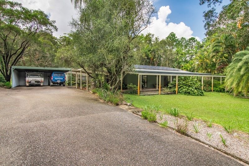 297 Tinana Rd, Goomboorian, QLD 4570