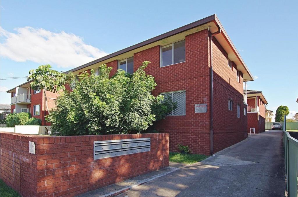 2/71 Dudley St, Punchbowl, NSW 2196