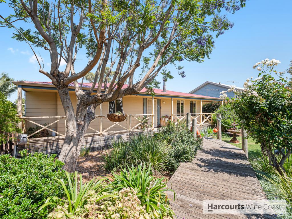 15 Stirling Ave, Sellicks Beach, SA 5174