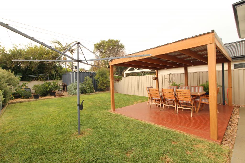 4a Gilbert Rd, Christies Beach, SA 5165