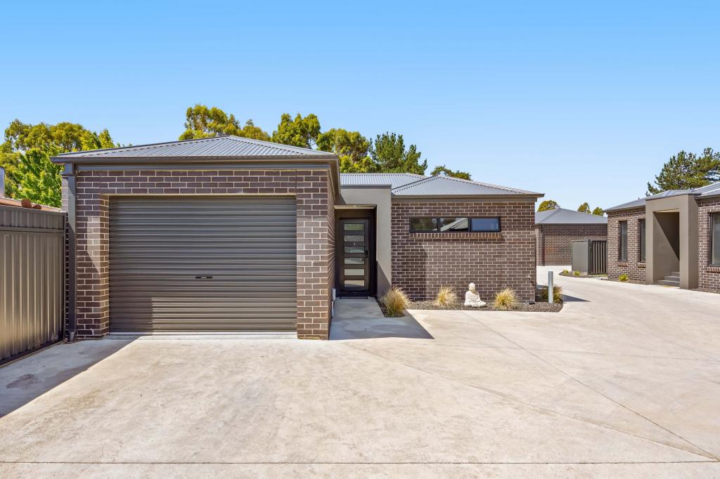 1/317a Lal Lal St, Canadian, VIC 3350