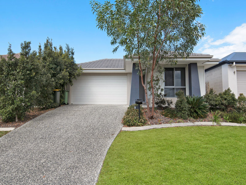 8 Hartley Cres, North Lakes, QLD 4509