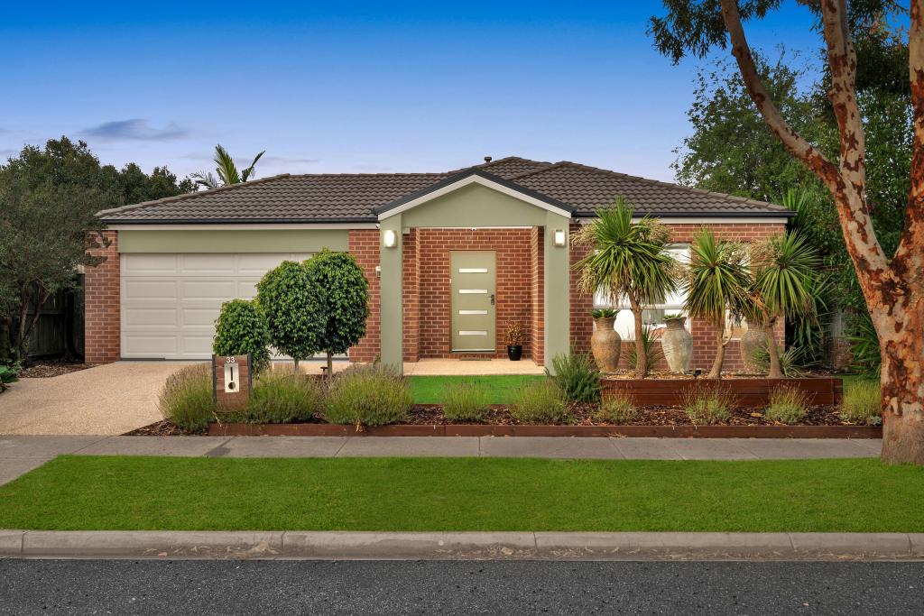 33 John Russell Rd, Cranbourne West, VIC 3977