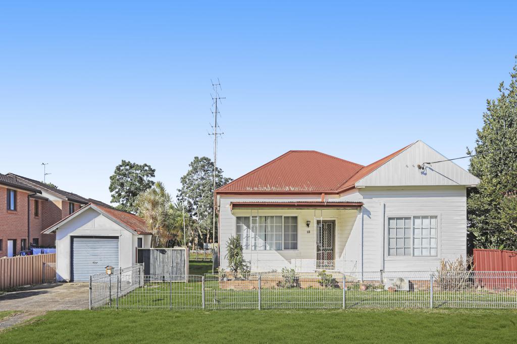 13 Woonona Pde, Woonona, NSW 2517