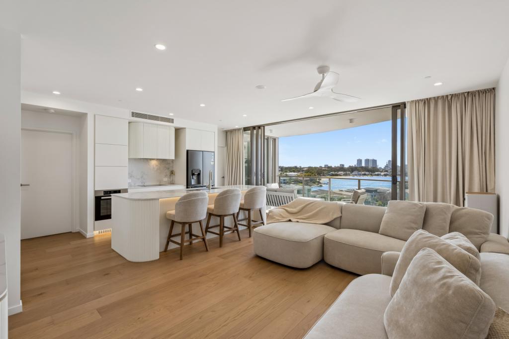 604/1 Aruma St, Surfers Paradise, QLD 4217