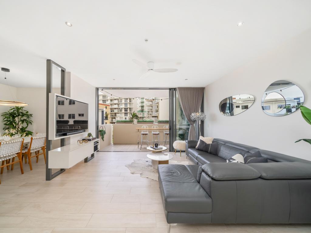 302/99 Marine Pde, Redcliffe, QLD 4020