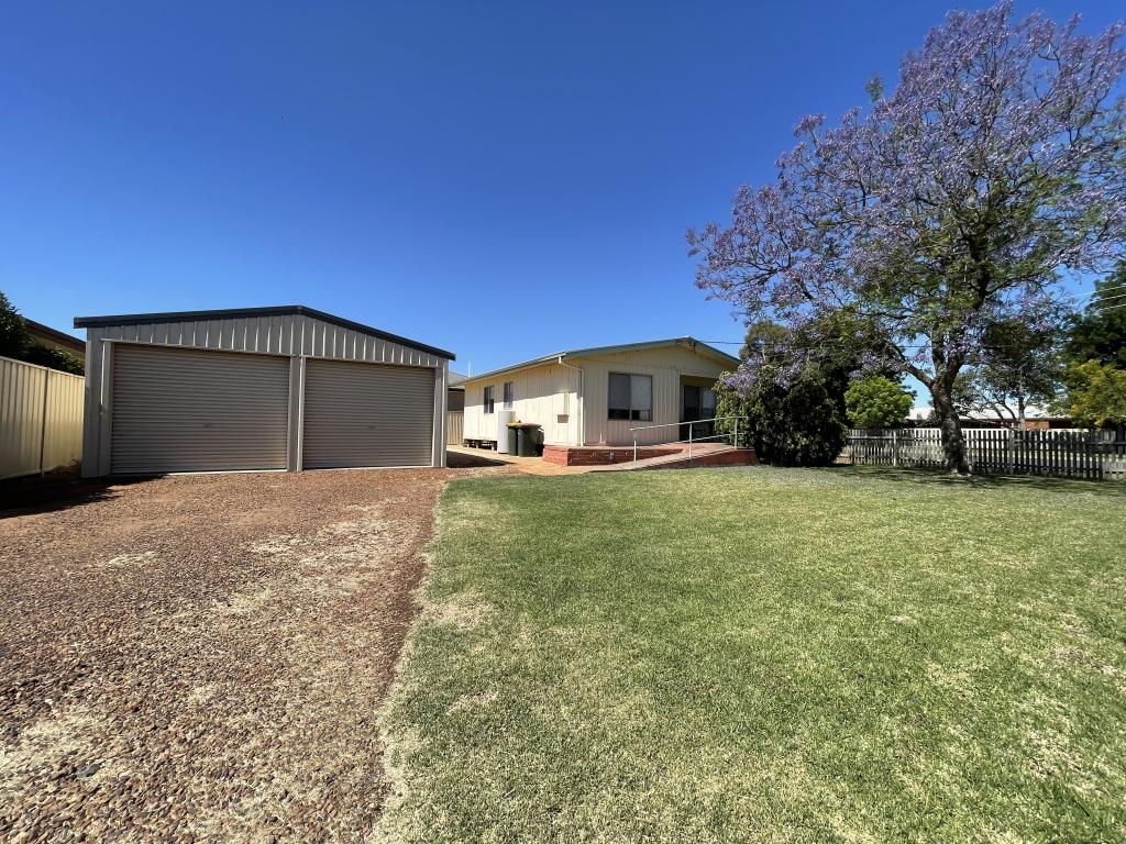 50 LEAVER ST, YENDA, NSW 2681