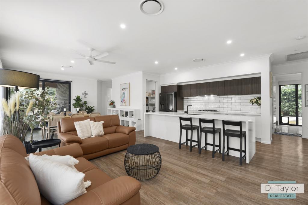 17 Bonello Cct, Flagstone, QLD 4280