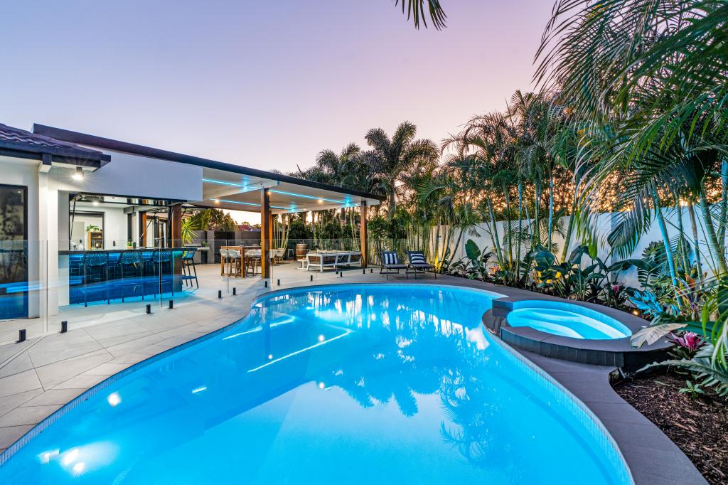 132 Dunlin Dr, Burleigh Waters, QLD 4220