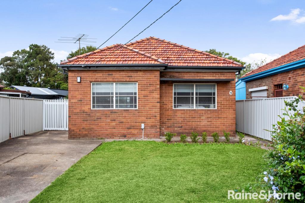 9 Alfred St, Clemton Park, NSW 2206